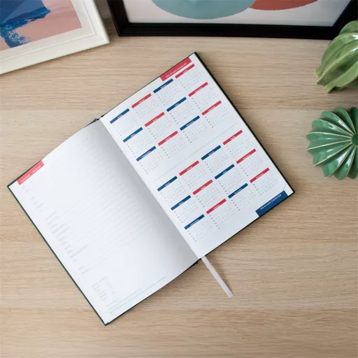 Határidőnapló agenda Standard A/5, napi, fehérlapokkal (bézs) 2027. Bluering®